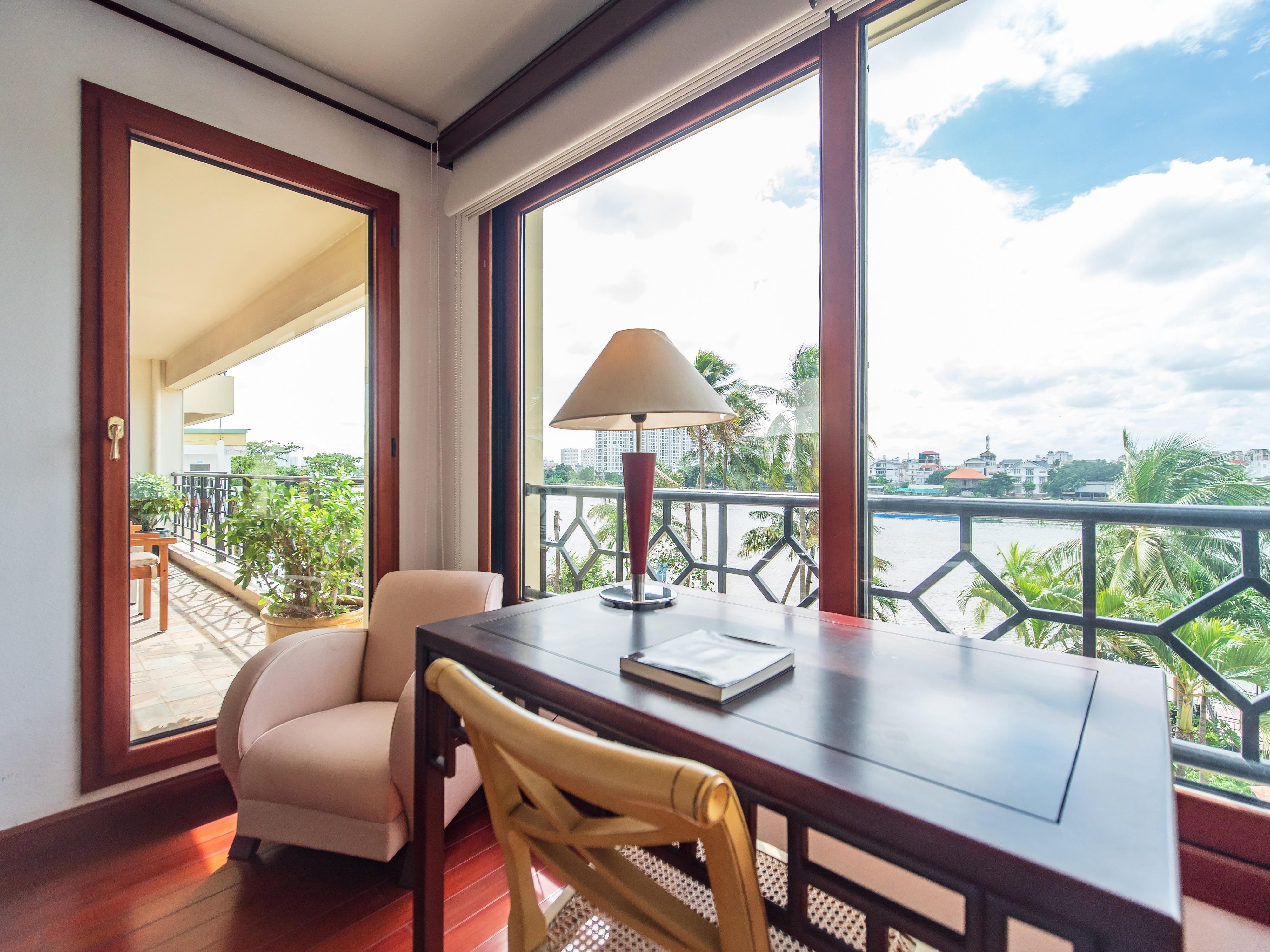 Saigon Domaine Luxury Residences Хошимин Экстерьер фото