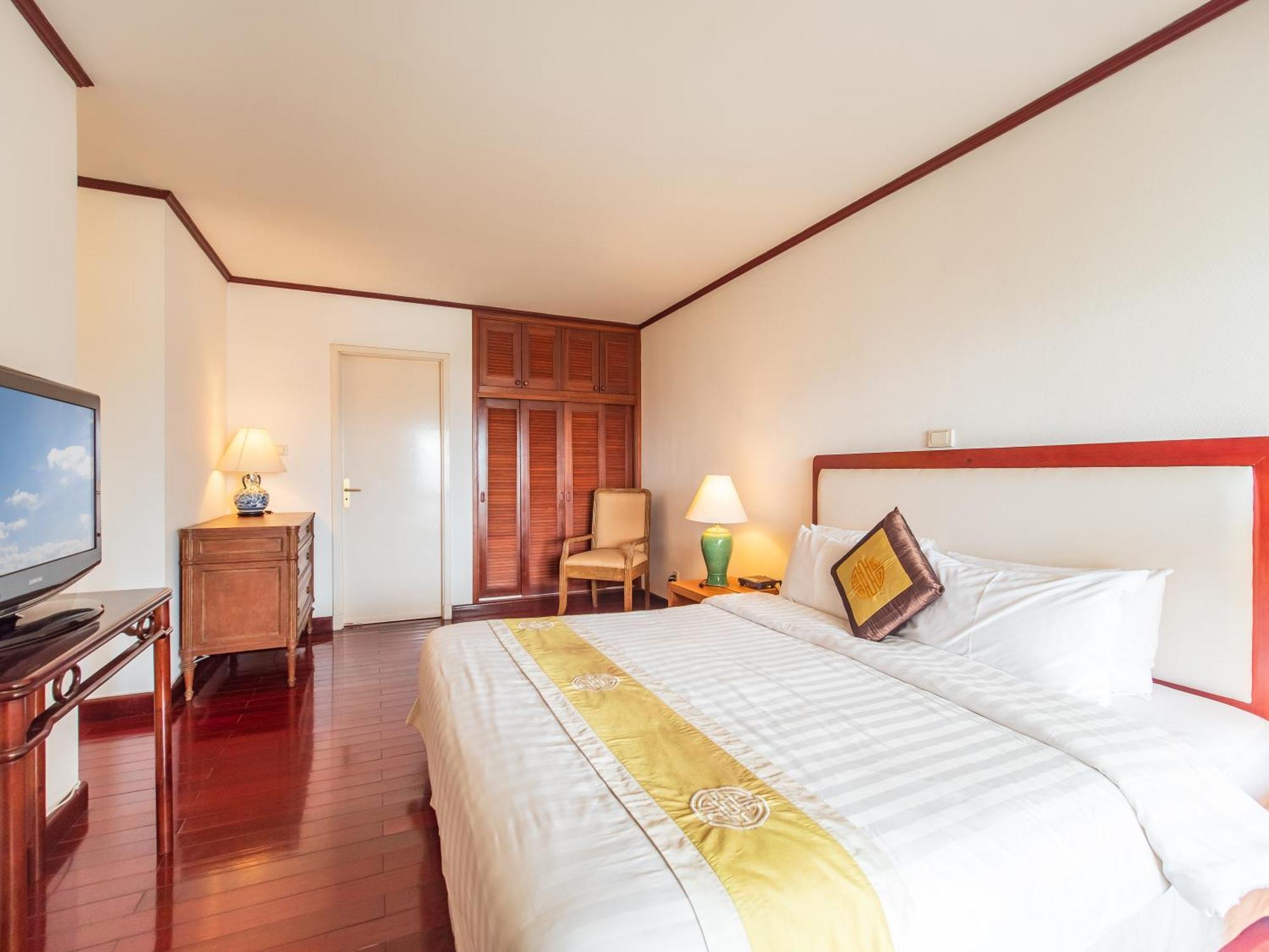 Saigon Domaine Luxury Residences Хошимин Экстерьер фото