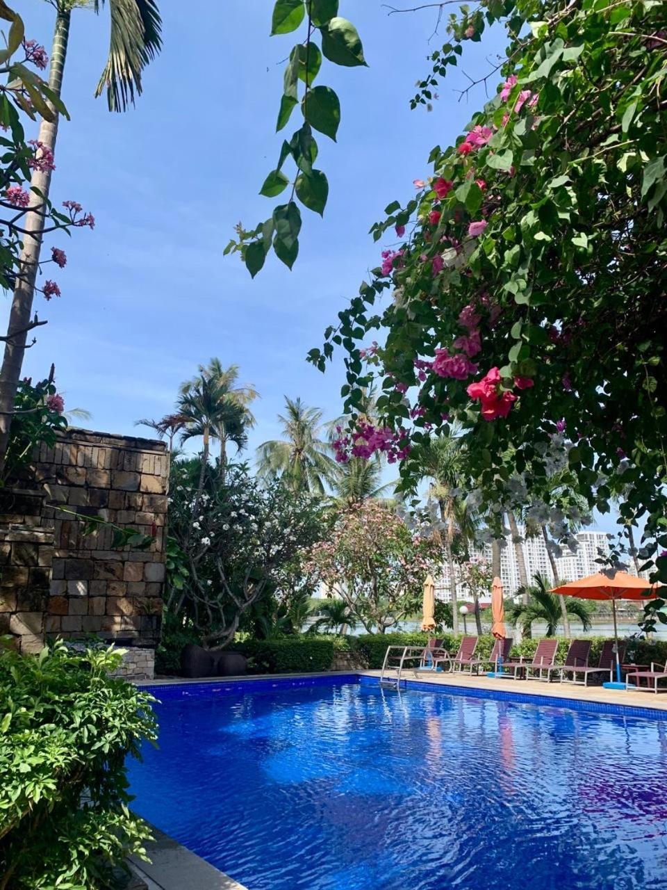 Saigon Domaine Luxury Residences Хошимин Экстерьер фото